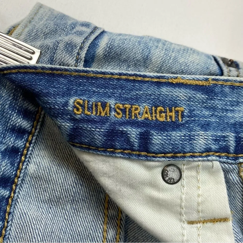 American Eagle Outfitters AE Slim Straight Light Wash‎ Jeans